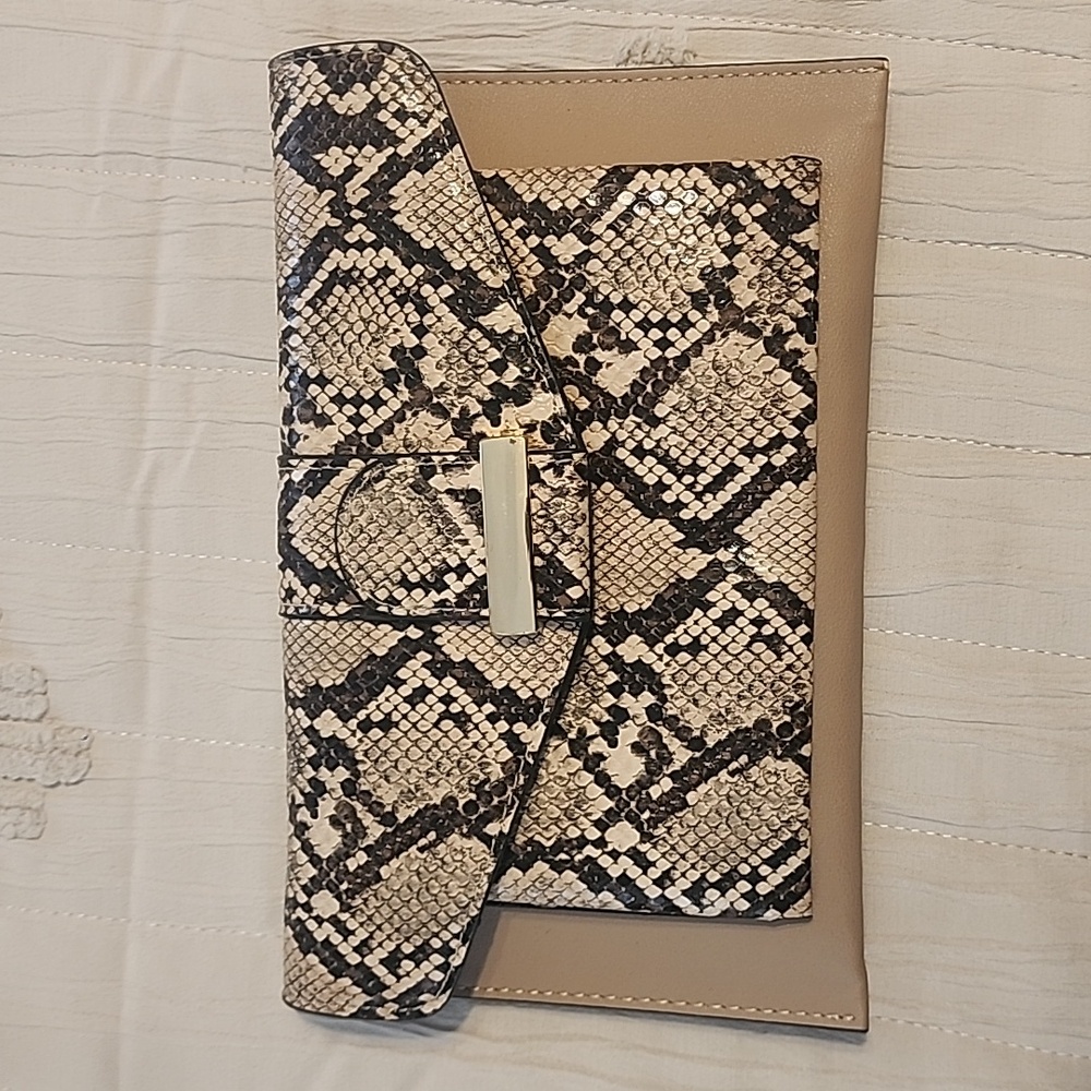 Crossbody bag/ clutch